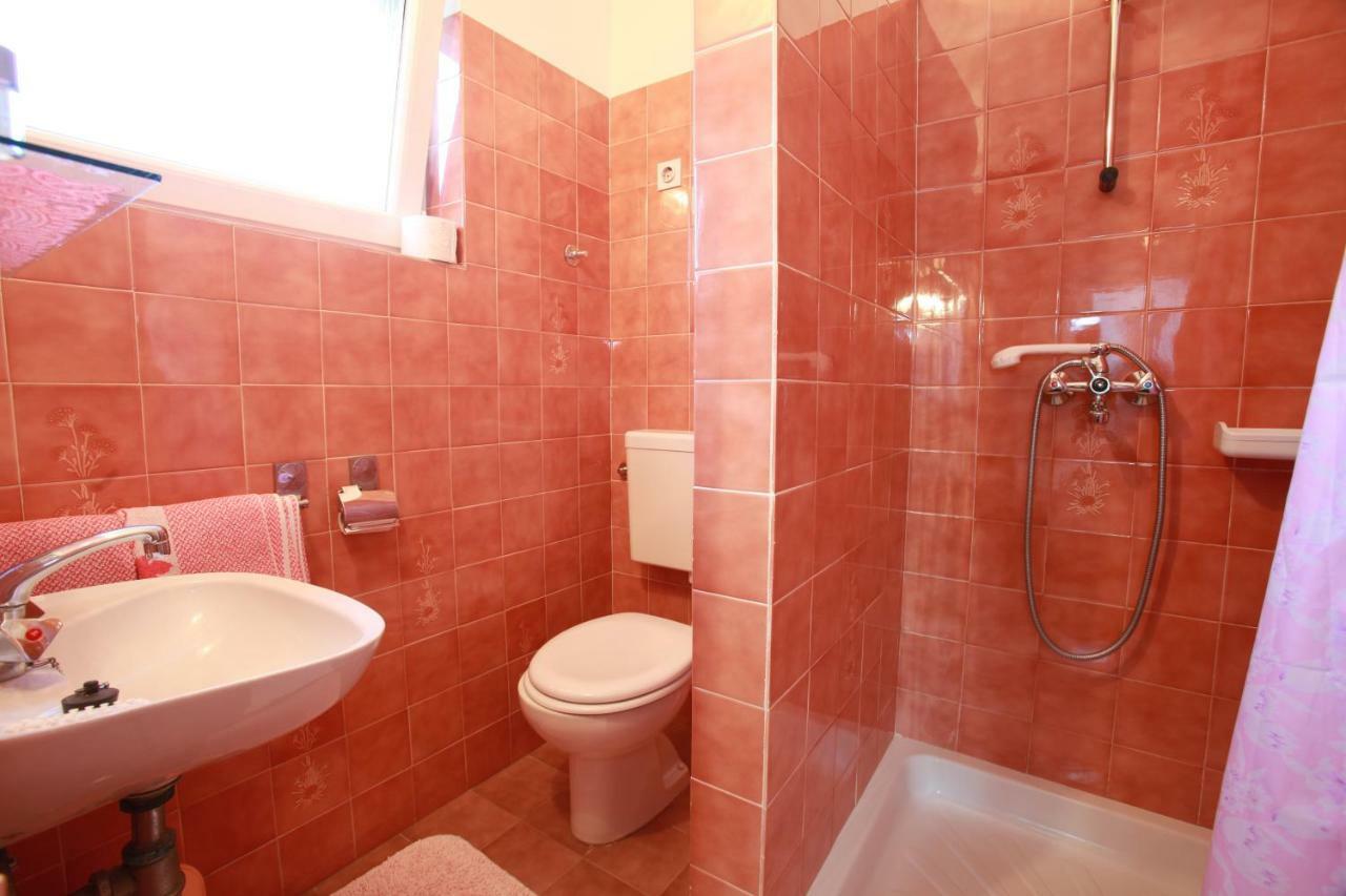 Rooms & Apartment Albina Baška Exteriér fotografie