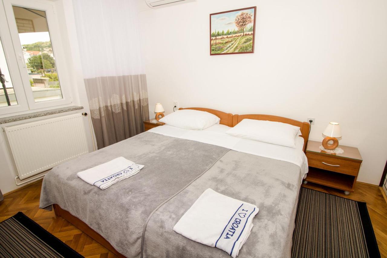 Rooms & Apartment Albina Baška Exteriér fotografie