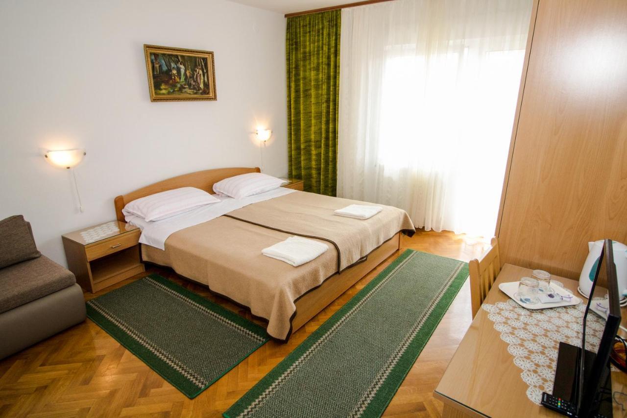 Rooms & Apartment Albina Baška Exteriér fotografie