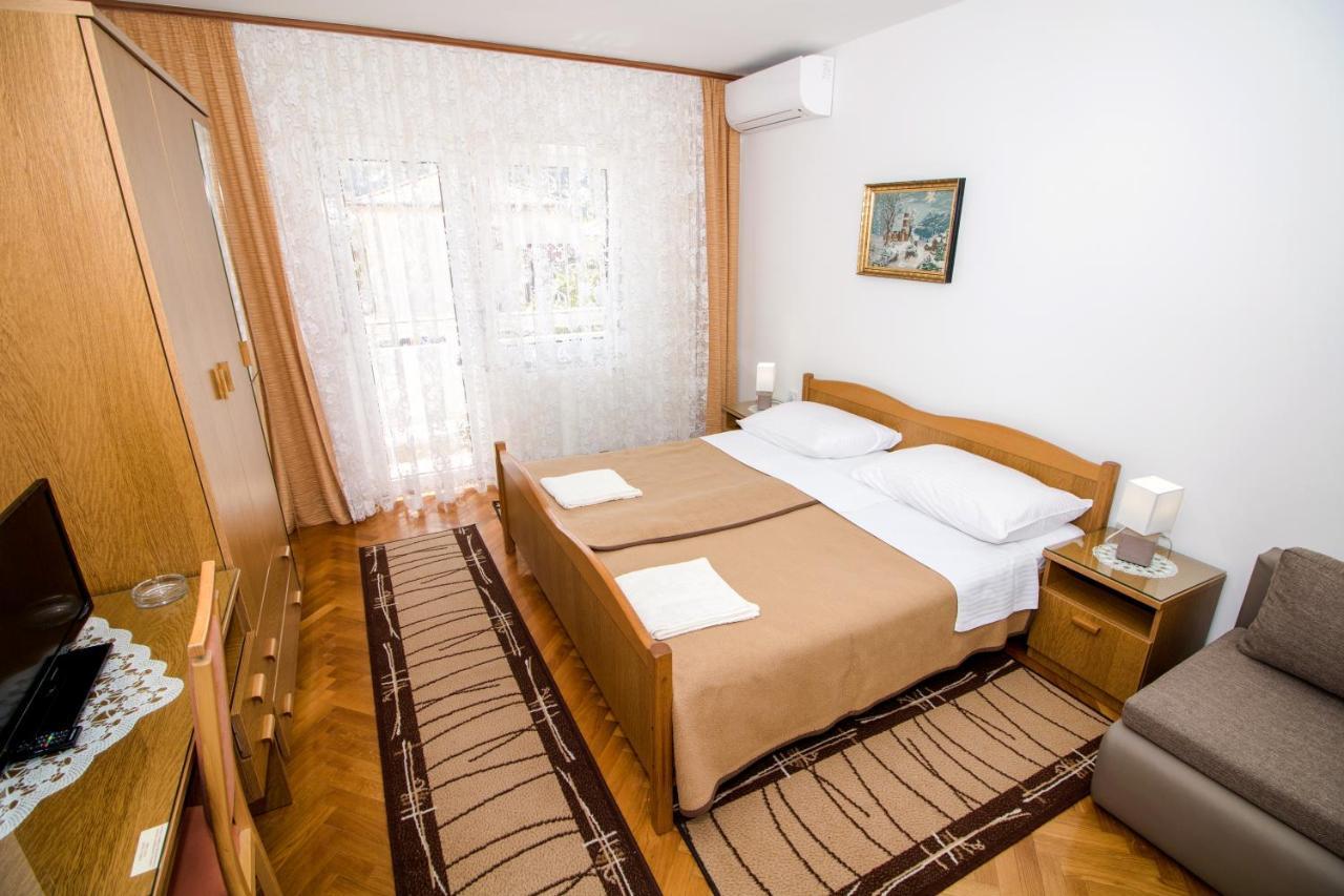Rooms & Apartment Albina Baška Exteriér fotografie
