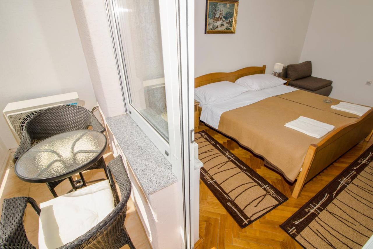 Rooms & Apartment Albina Baška Exteriér fotografie
