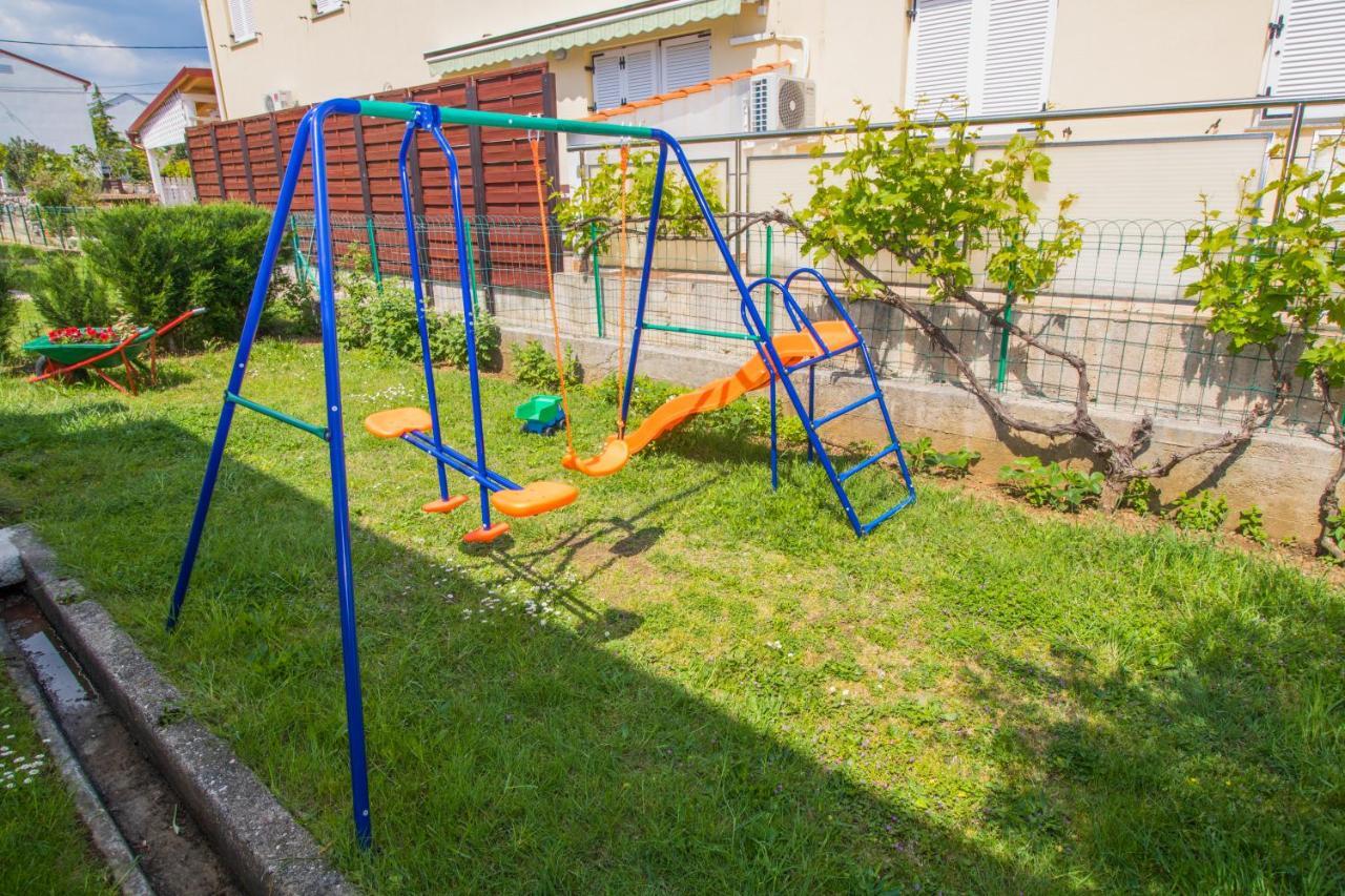 Rooms & Apartment Albina Baška Exteriér fotografie
