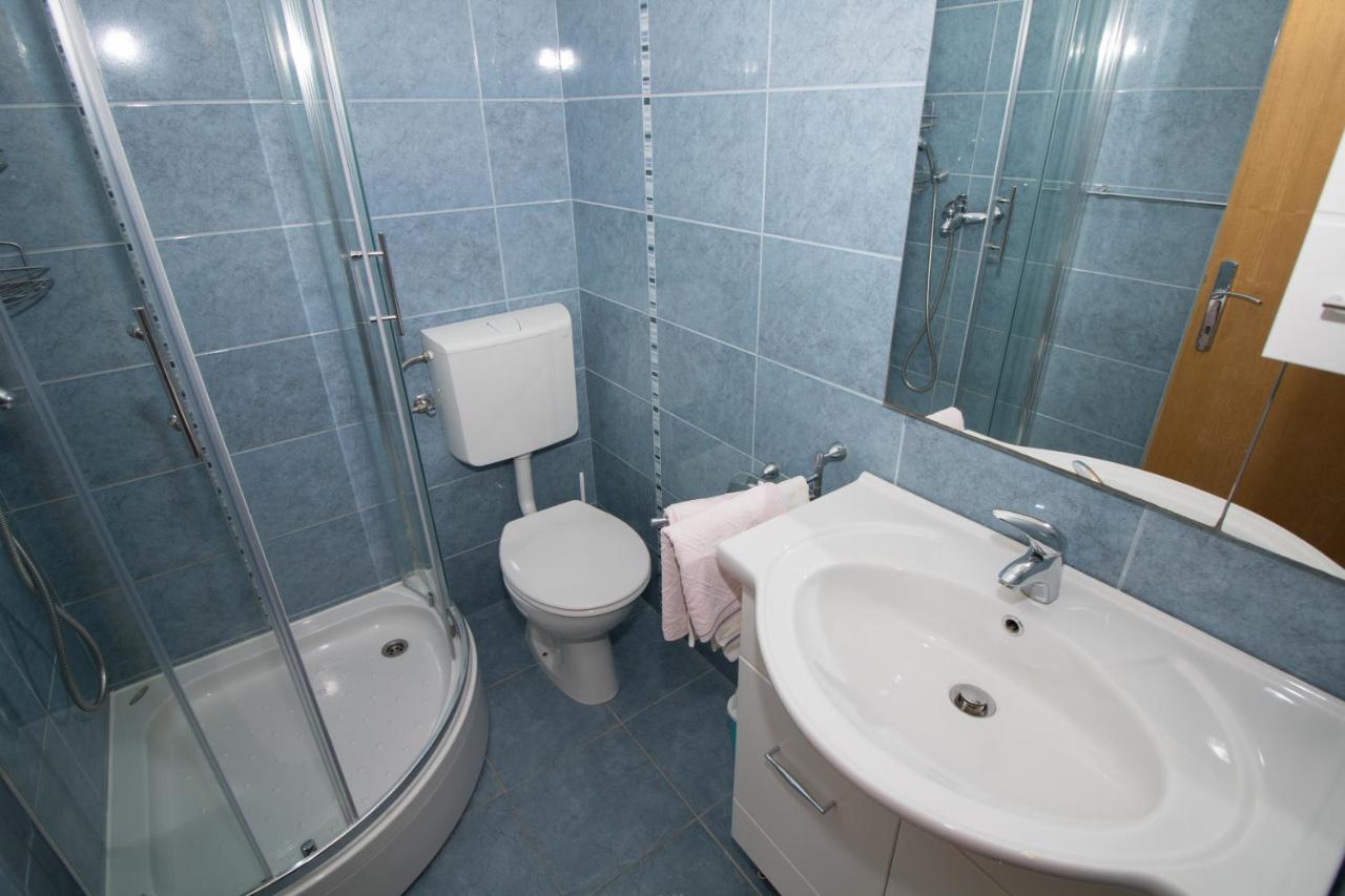 Rooms & Apartment Albina Baška Exteriér fotografie